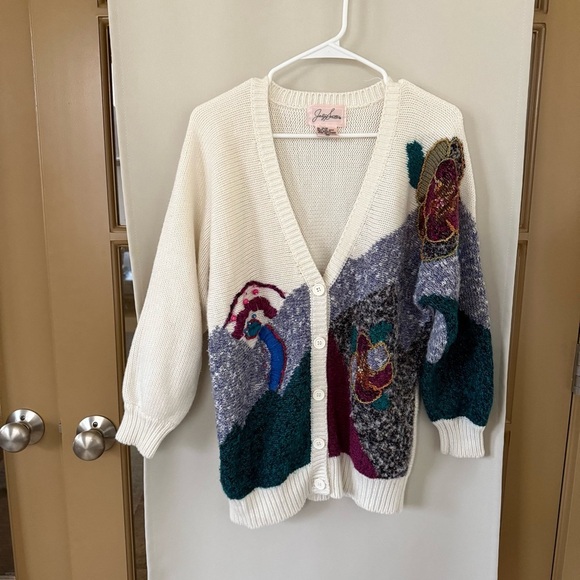 Jaclyn Smith Sweaters - Jaclyn Smith Women’s Medium Vintage Flower Unique V-Neck Button Up Cardigan‎
